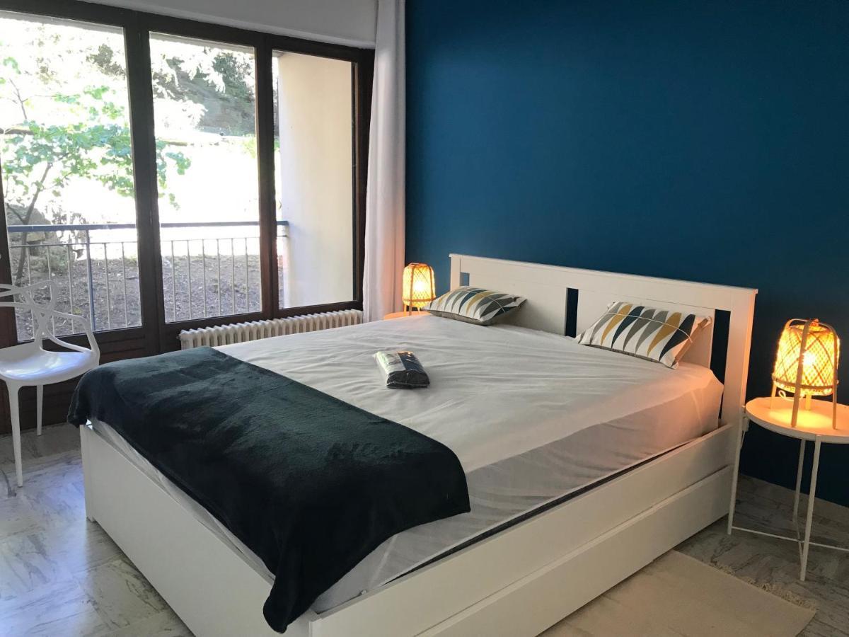 Bandol Roc Beach Vue Mer Grand T3 Face A La Plage Avec Parking Eksteriør bilde